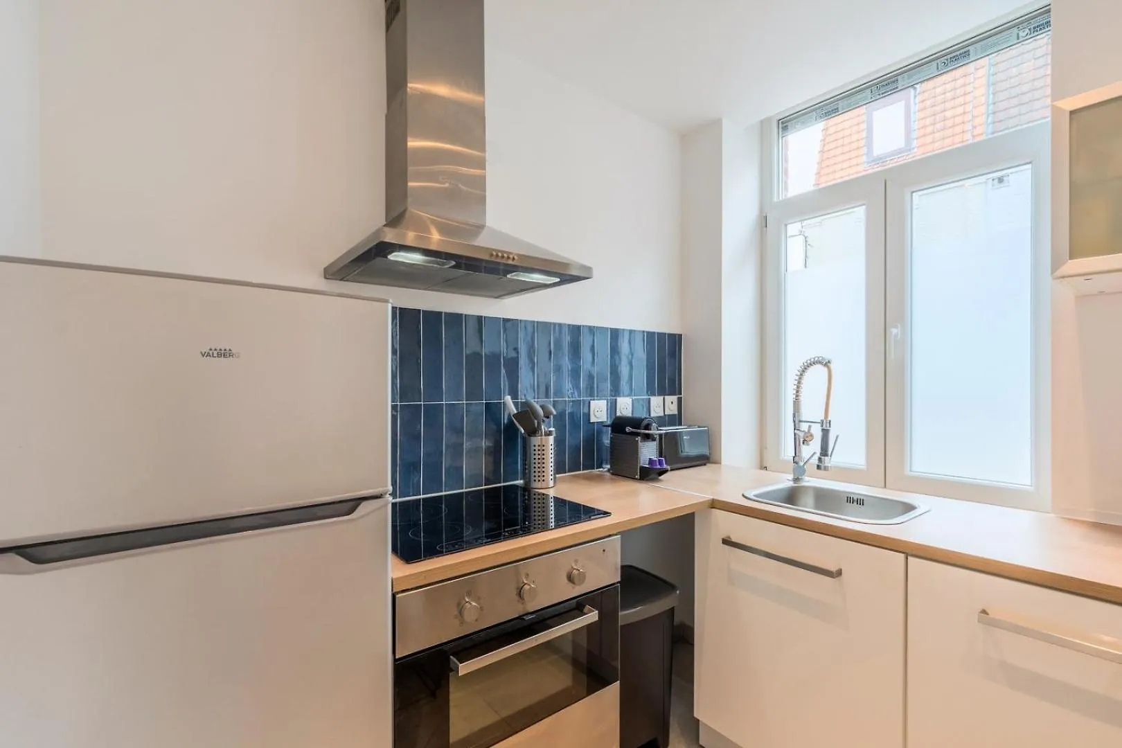 Maison 2 Chambres Avec Petite Cour, Proche Metro Lilla